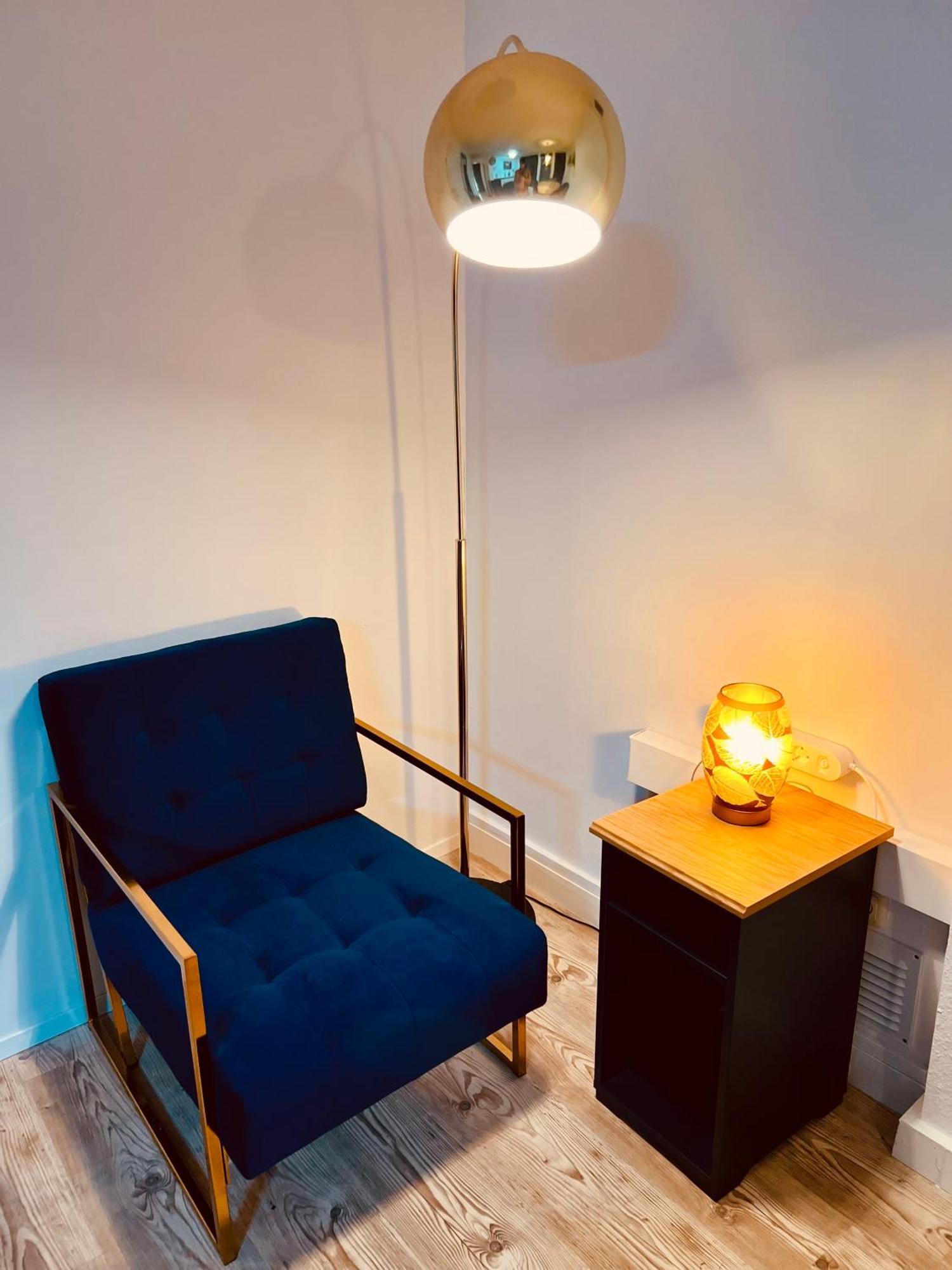Cologne Luxe Living: Opulent Elegance Unleashed Apartment ภายนอก รูปภาพ